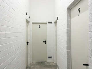 Plaza de aparcamiento y trastero en c/Miquel Vives