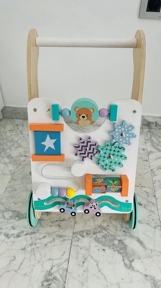 Andador correpasillos madera bebés