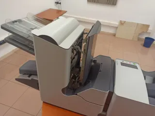 Neopost SI 76: Plegadora e Insertadora