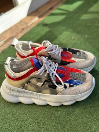 Zapatos de hombre negros y rojos