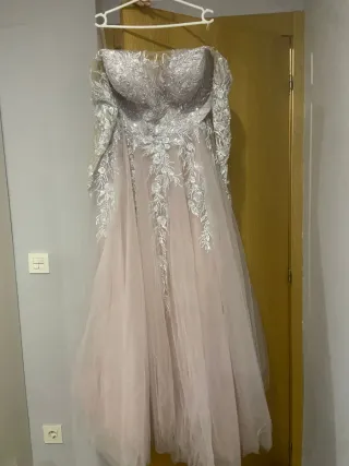Vestido de fiesta rosa y plateado