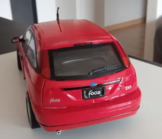 Ford Focus 1/18