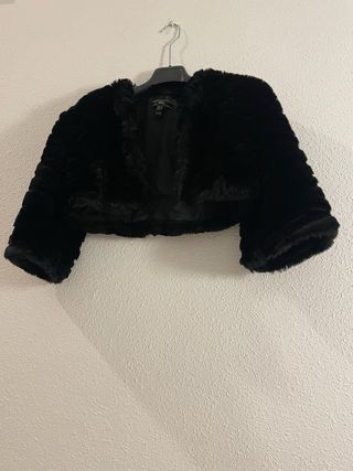 Mango Chaqueta Pelo Negra Crop Top Talla L