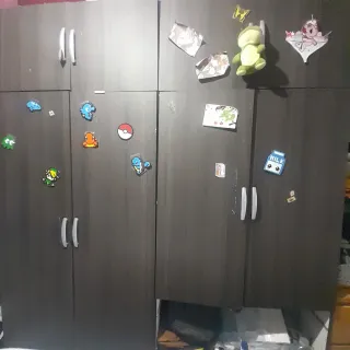 Armario 4 puertas con altillo