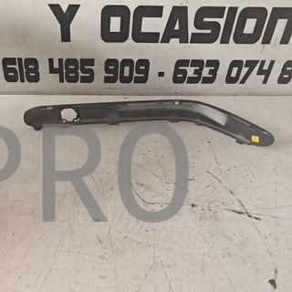 MOLDURA PARACHOQUE DELANTERO DERECHO MERCEDES
