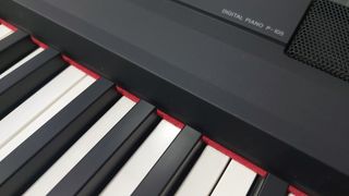 Piano Yamaha P-105