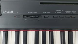 Piano Yamaha P-105