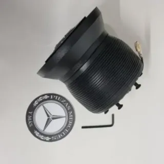 Piña Mercedes volante dirección