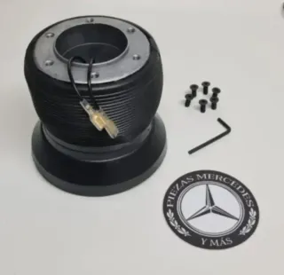 Piña Mercedes volante dirección