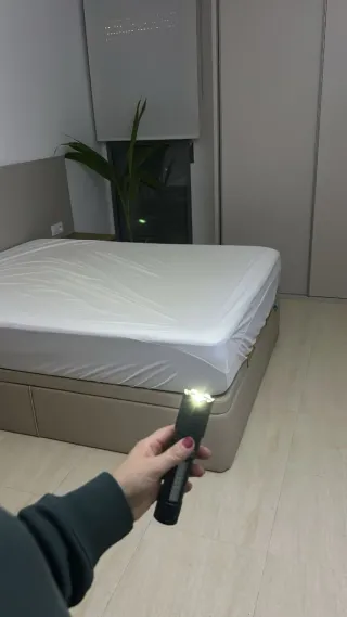 Linterna LED Recargable USB