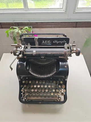 Máquina de escribir antigua