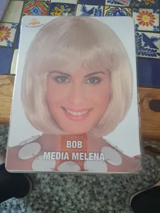 Peluca mujer Bob Corta Rubia Carnaval