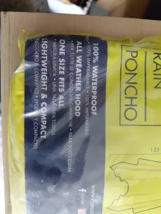 Poncho Pioggia Clipper Giallo Taglia Unica