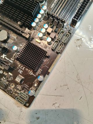 Placa Base ASRock 970 Pro3 R2.0 ATX Socket AM3+ AMD 970 + SB950