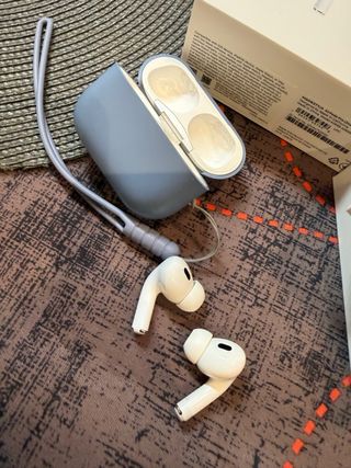 AirPods Pro 2da Gen + funda protectora