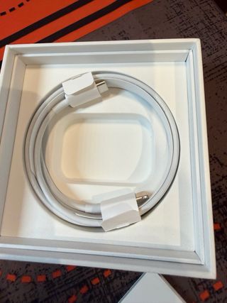 AirPods Pro 2da Gen + funda protectora