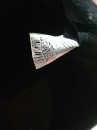 Botas de nieve beige y negras