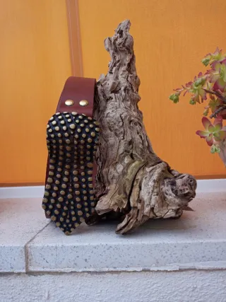 Cinturón artesano mujer cuero y bronce