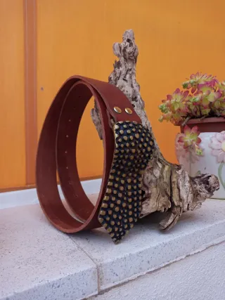 Cinturón artesano mujer cuero y bronce