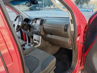 NISSAN NAVARA LE 190cv Doble Cab. Hard top 2010