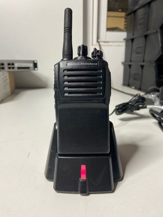 : Walkie Vertex Standard con base