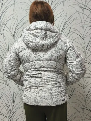 Chaqueta de nieve estampada