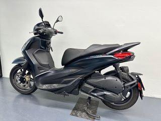 PIAGGIO BEVERLY 300 HPE S AÑO 2022 !!