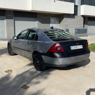 Ford Mondeo 2.5i