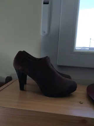 Botines de piel marrones