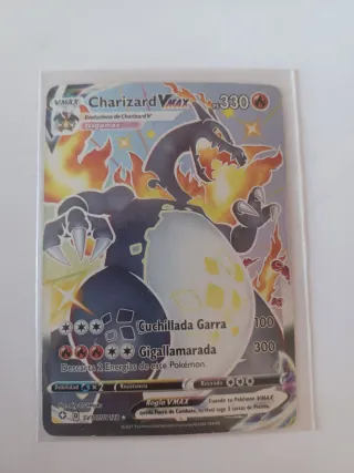 Carta Pokémon Charizard VMAX Gigamax