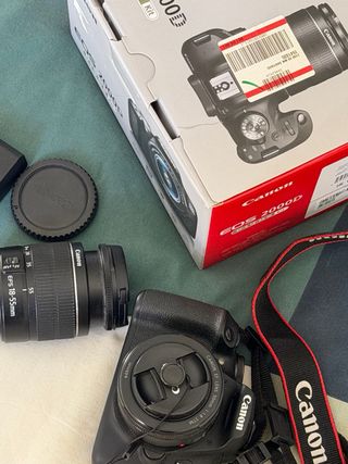Cámara Canon EOS 2000D Kit EF-S 18-55mm