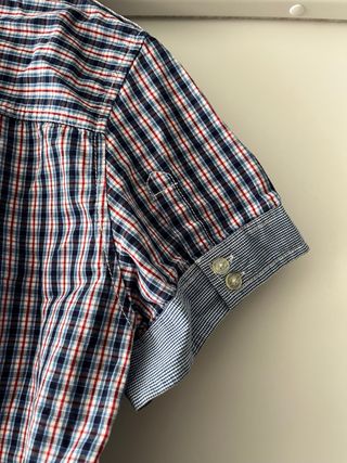 Camisa chico manga corta cuadros. Bershka