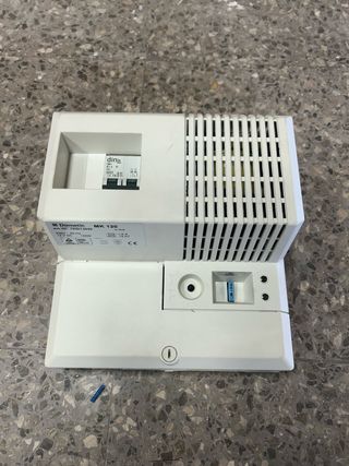 Caja fusibles caravana Dometic MK 120