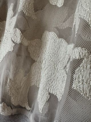 Sudadera Zara encaje bordada