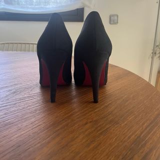 Zapatos de tacón Cuplé negros suela roja T41