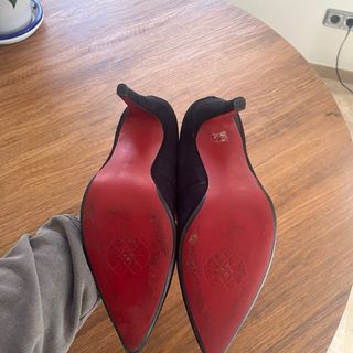 Zapatos de tacón Cuplé negros suela roja T41