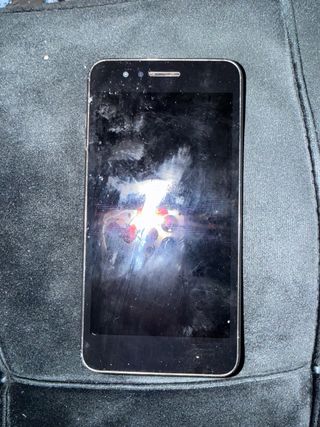 Lote 3 Telefoni Alcatel, Bogo, LG Neri