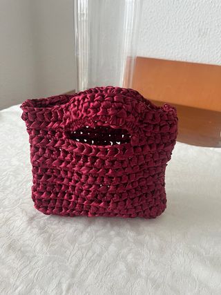 Bolso de crochet rojo