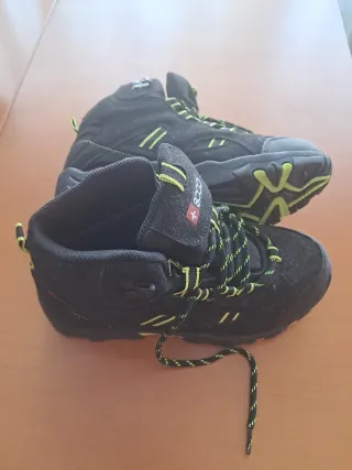 Botas de montaña +8000 para niño T36