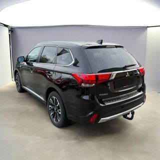 Mitsubishi Outlander 2016