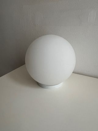 Lámpara esfera blanca