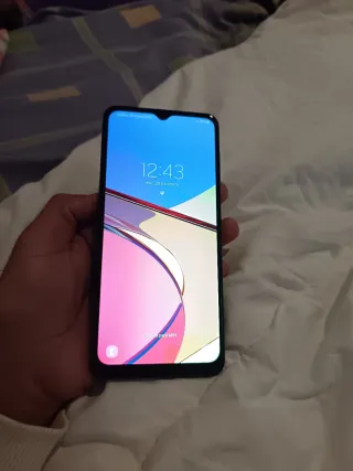 Samsung Galaxy 12 con 4 GB di RAM e 128 GB Nero