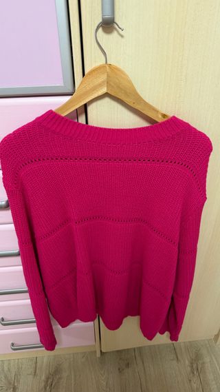 Jersey rosa de punto con detalles