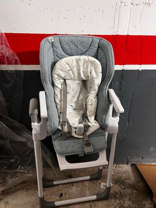 Trona de bebé gris /bandeja para comer