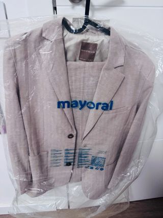 Traje Lino Niño Talla 14 color camel