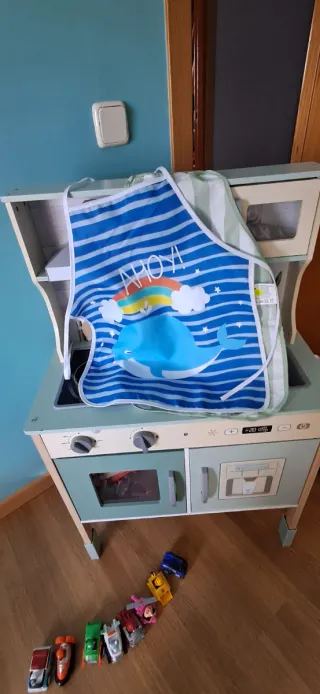 Cocina de juguete de madera