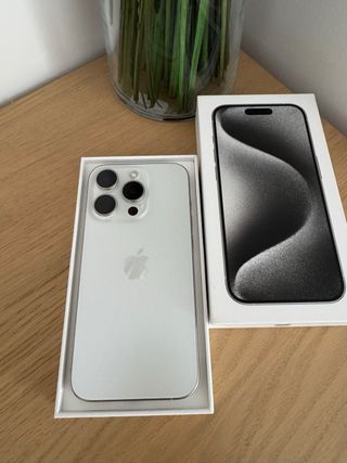 iPhone 15 Pro 128GB Impoluto y con Factura