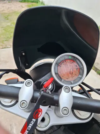 Rieju Century 125 2022