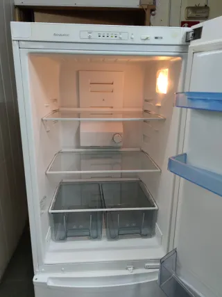 Nevera Balay Clase A+ 170x60cm no Frost garantia