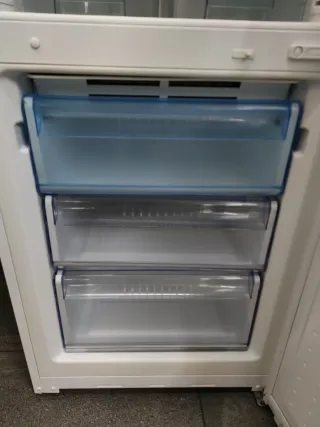 Nevera Balay Clase A+ 170x60cm no Frost garantia